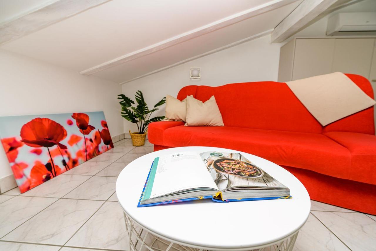 House Rosa Leilighet Mali Lošinj Eksteriør bilde