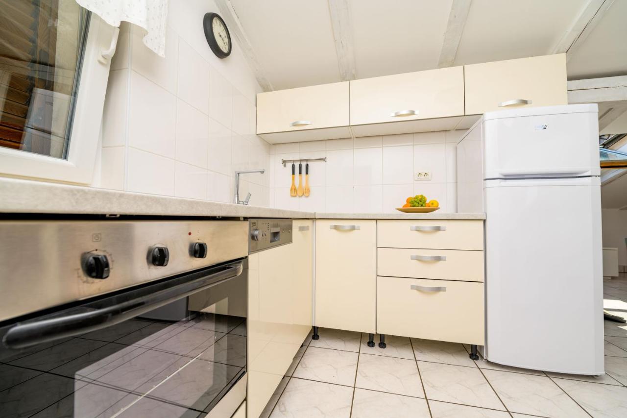 House Rosa Leilighet Mali Lošinj Eksteriør bilde