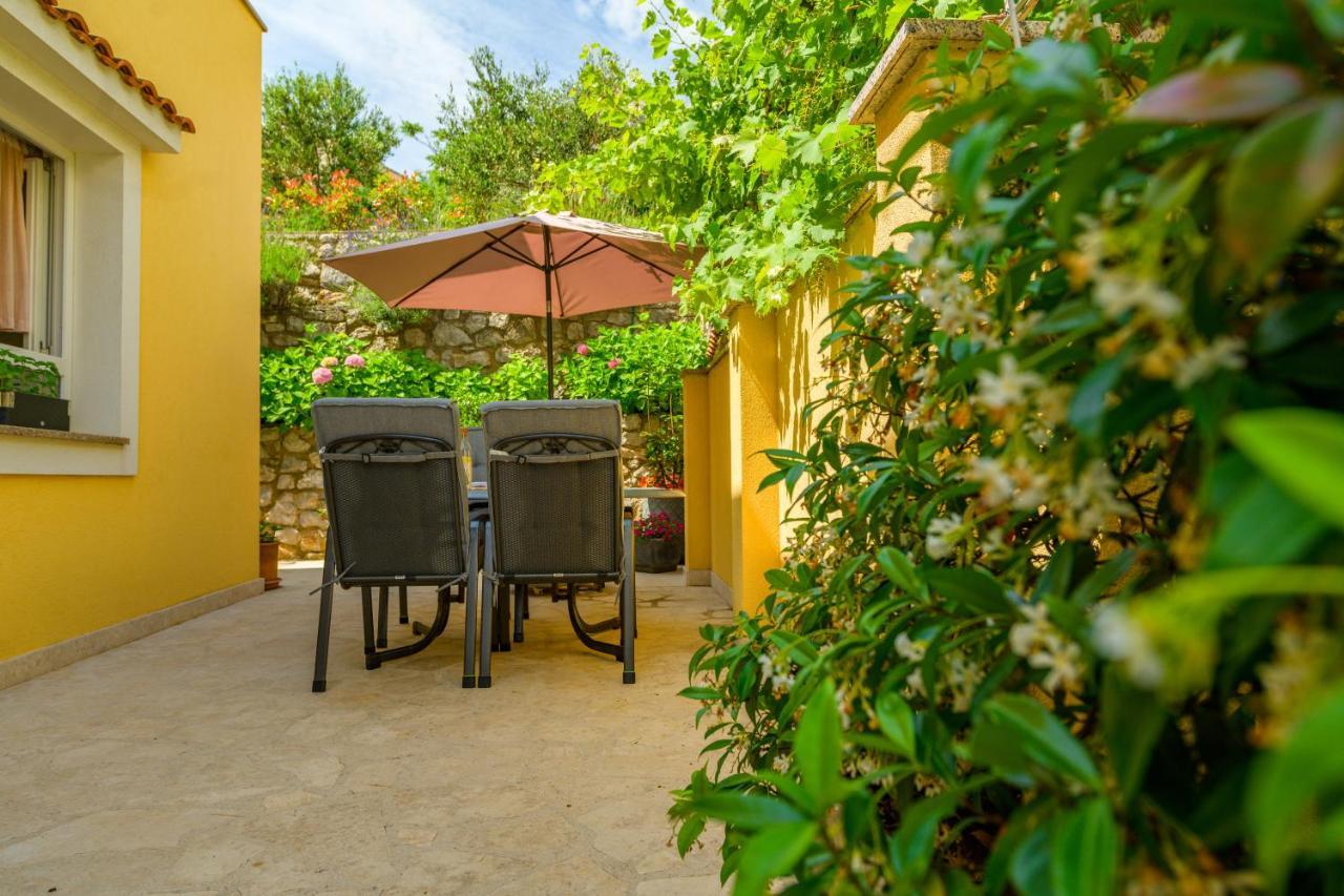 House Rosa Leilighet Mali Lošinj Eksteriør bilde
