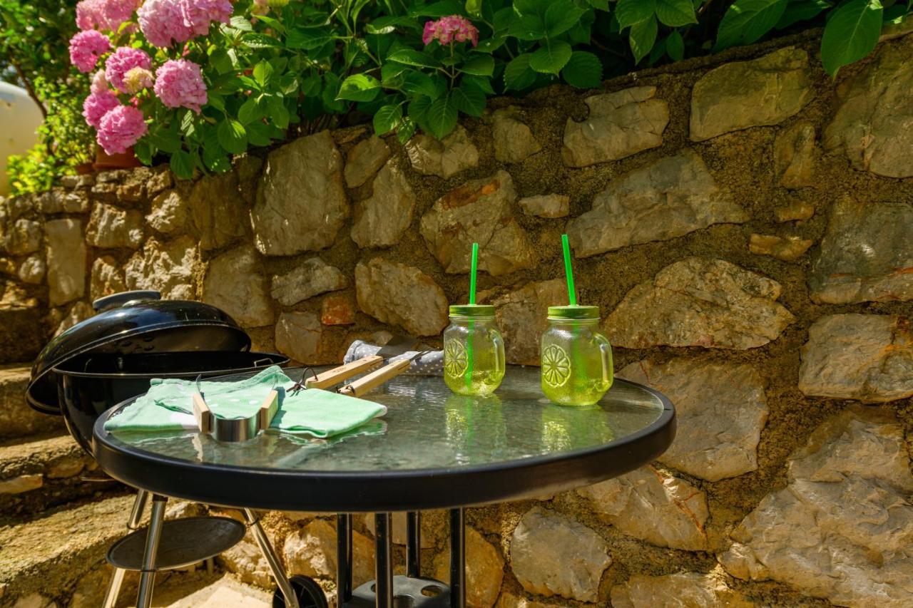 House Rosa Leilighet Mali Lošinj Eksteriør bilde