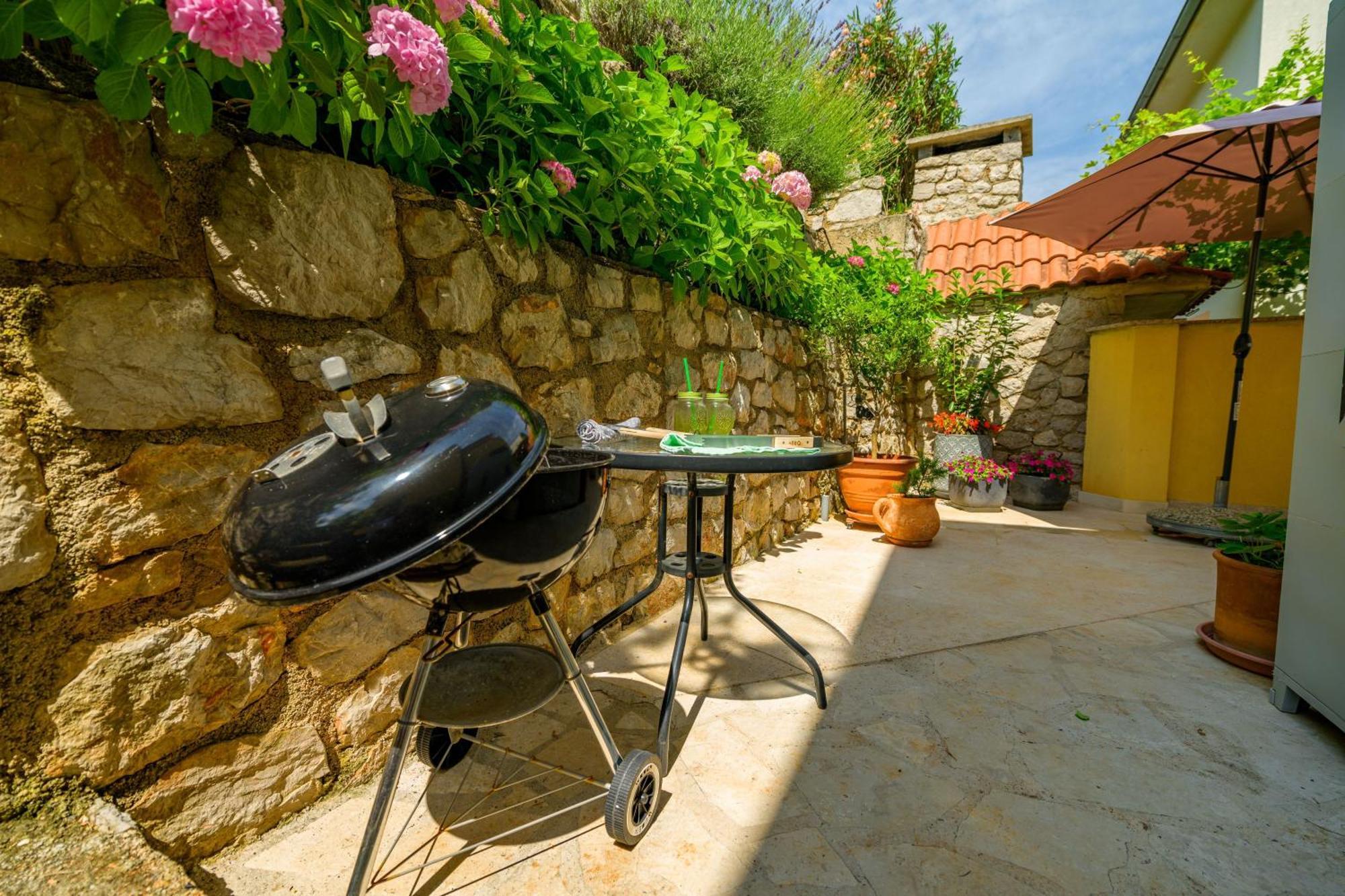 House Rosa Leilighet Mali Lošinj Eksteriør bilde